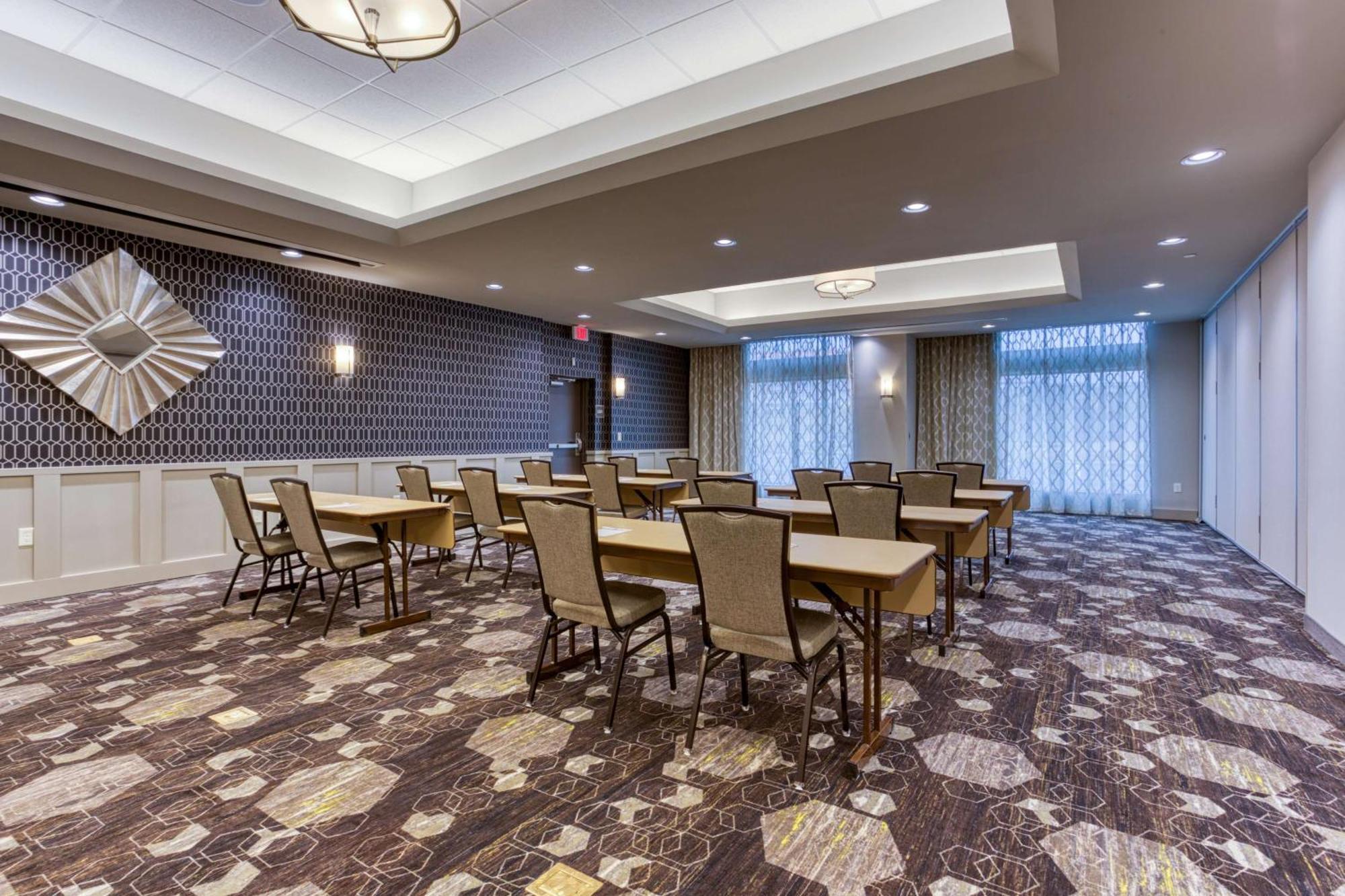 Drury Inn & Suites Columbus Polaris Экстерьер фото