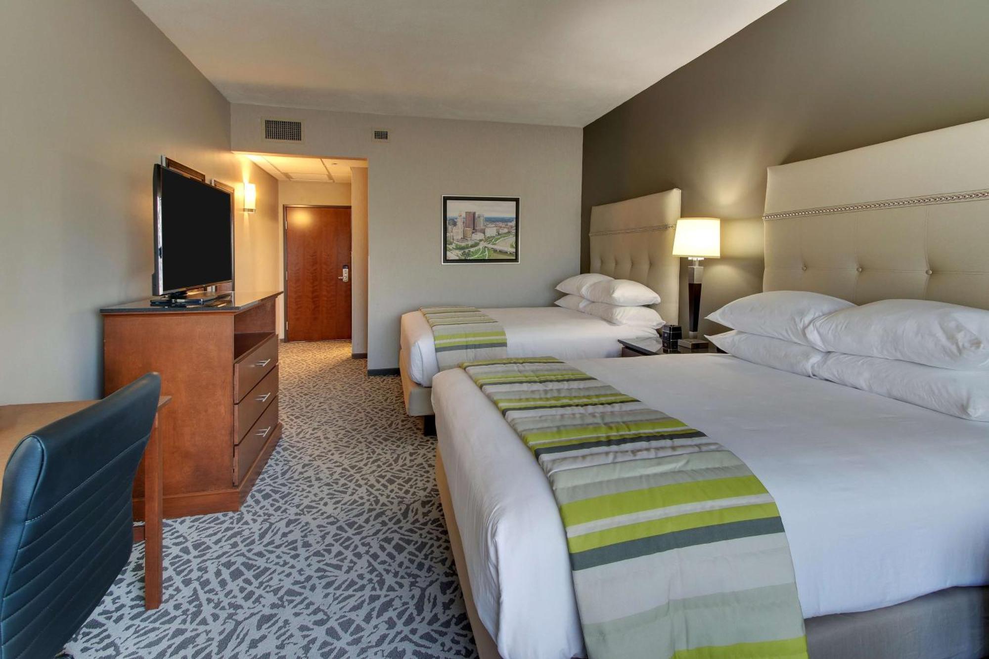 Drury Inn & Suites Columbus Polaris Экстерьер фото