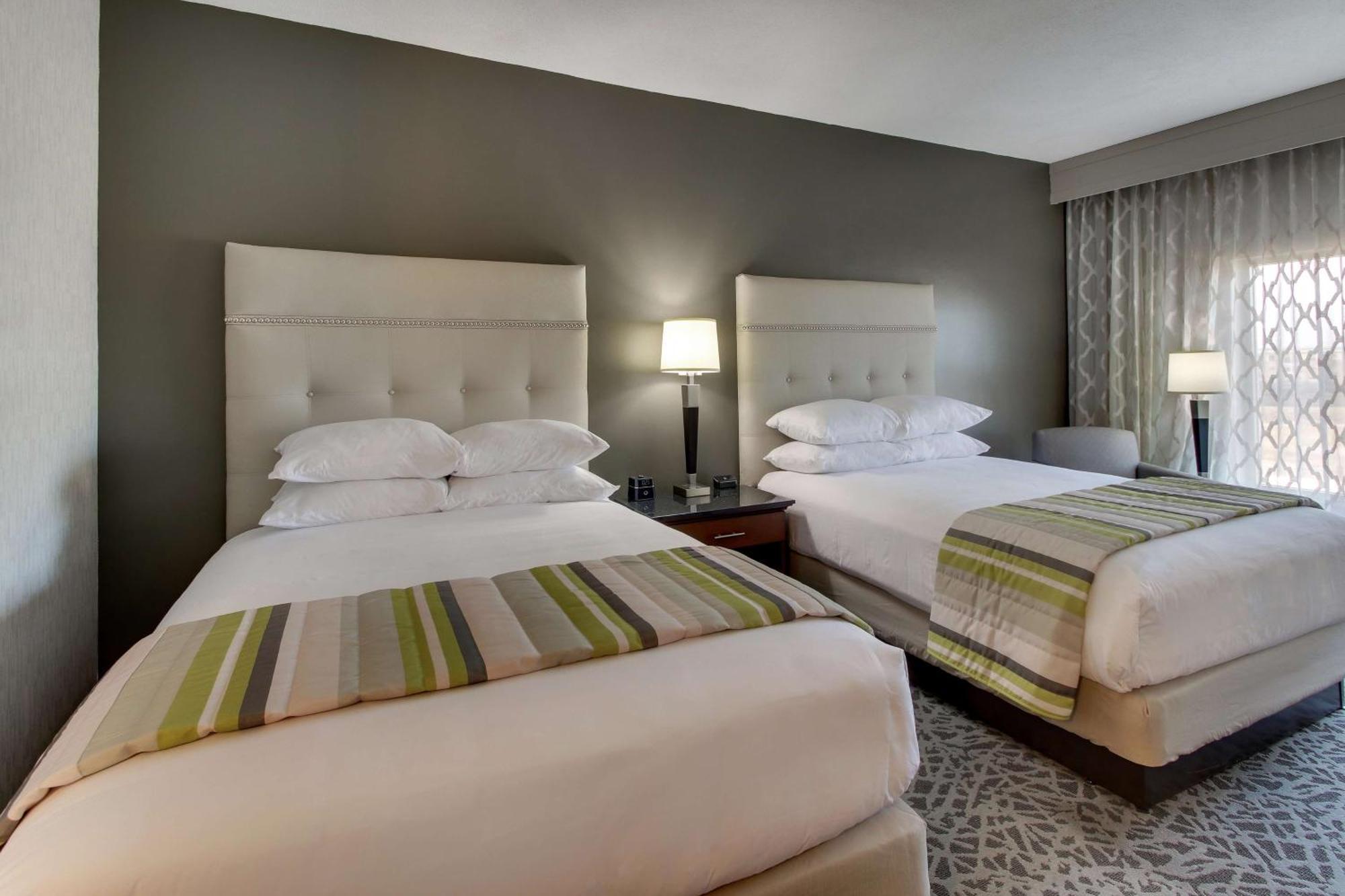 Drury Inn & Suites Columbus Polaris Экстерьер фото