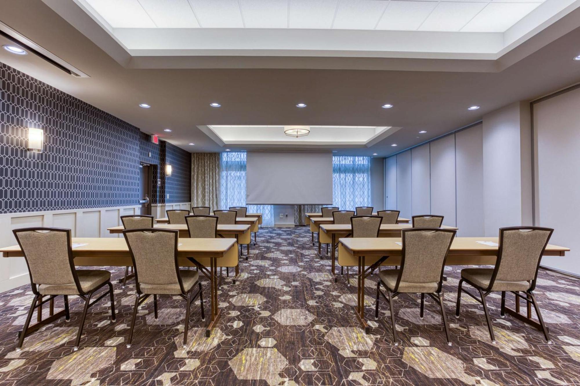 Drury Inn & Suites Columbus Polaris Экстерьер фото