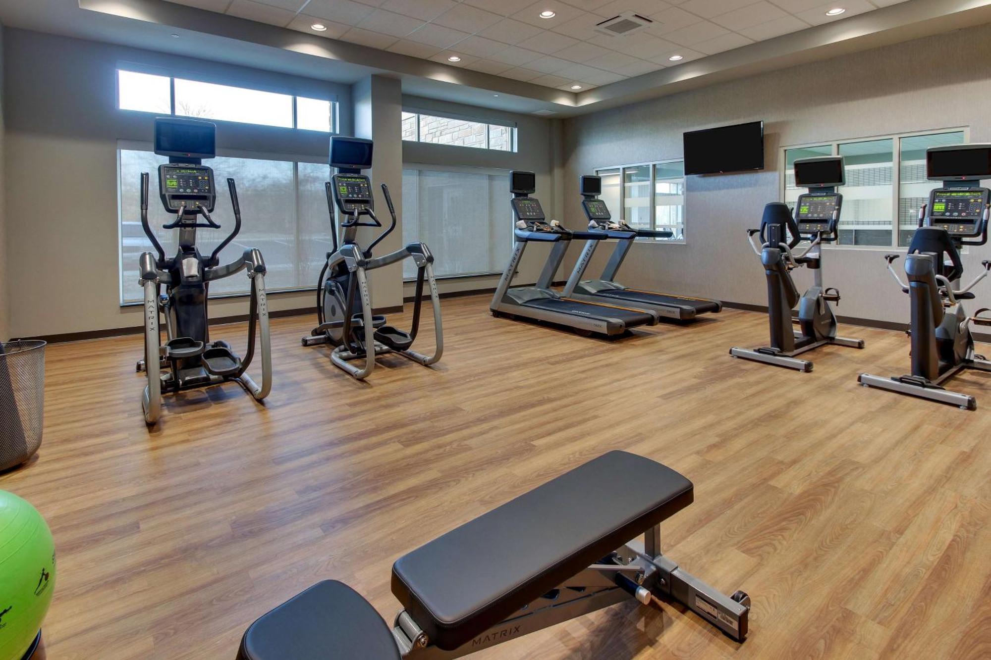 Drury Inn & Suites Columbus Polaris Экстерьер фото