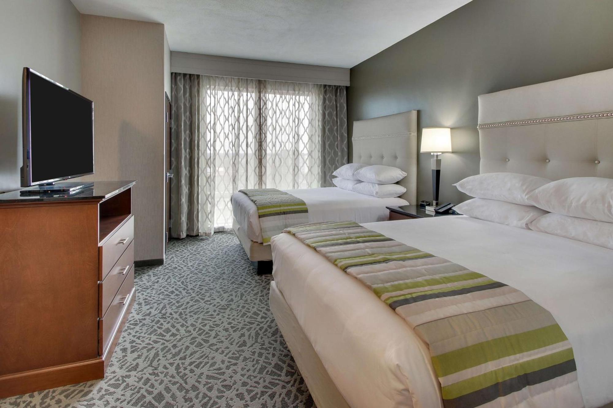 Drury Inn & Suites Columbus Polaris Экстерьер фото