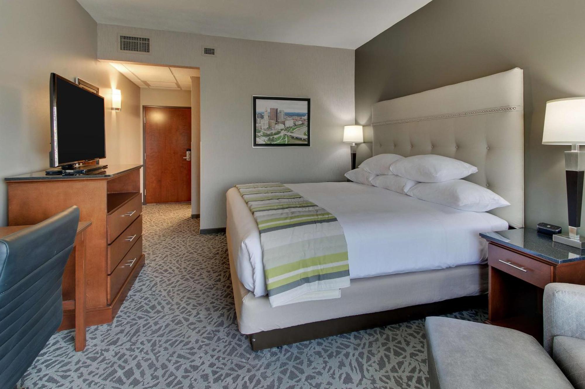 Drury Inn & Suites Columbus Polaris Экстерьер фото