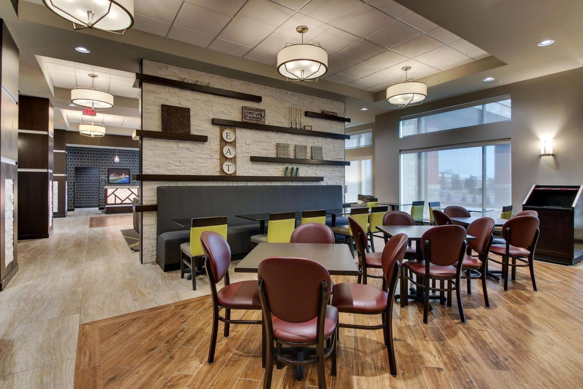 Drury Inn & Suites Columbus Polaris Экстерьер фото